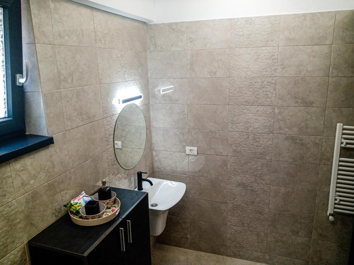 Ric Apartament Năvodari Esterno foto